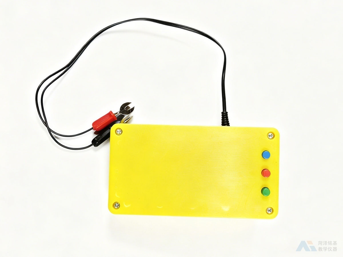 光的三原色合成实验器 背面